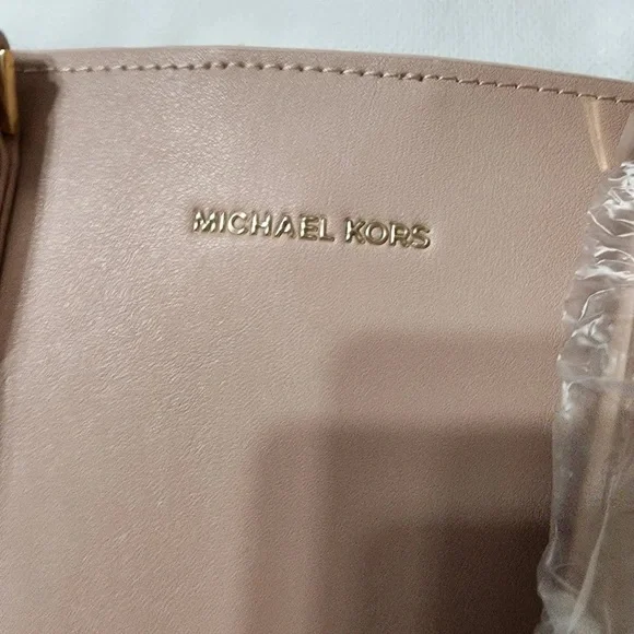 Michael Kors Blush Pink Leather Tote Shoulder Bag - Picture 4 of 10